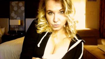 CarmenLatina from Victoria,Australia